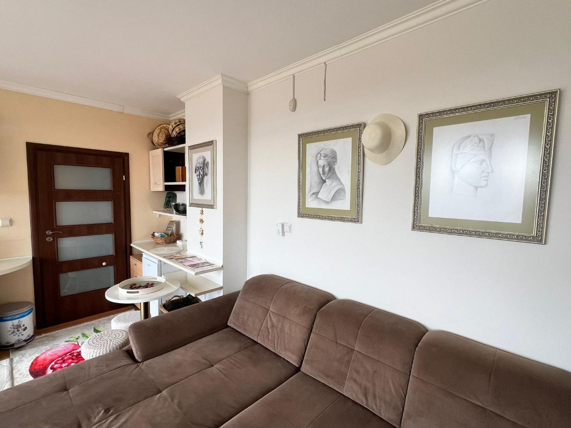 Downtown Central Apartment With Working Kitchen, City Views & Free Parking Kazanlŭk Exterior foto